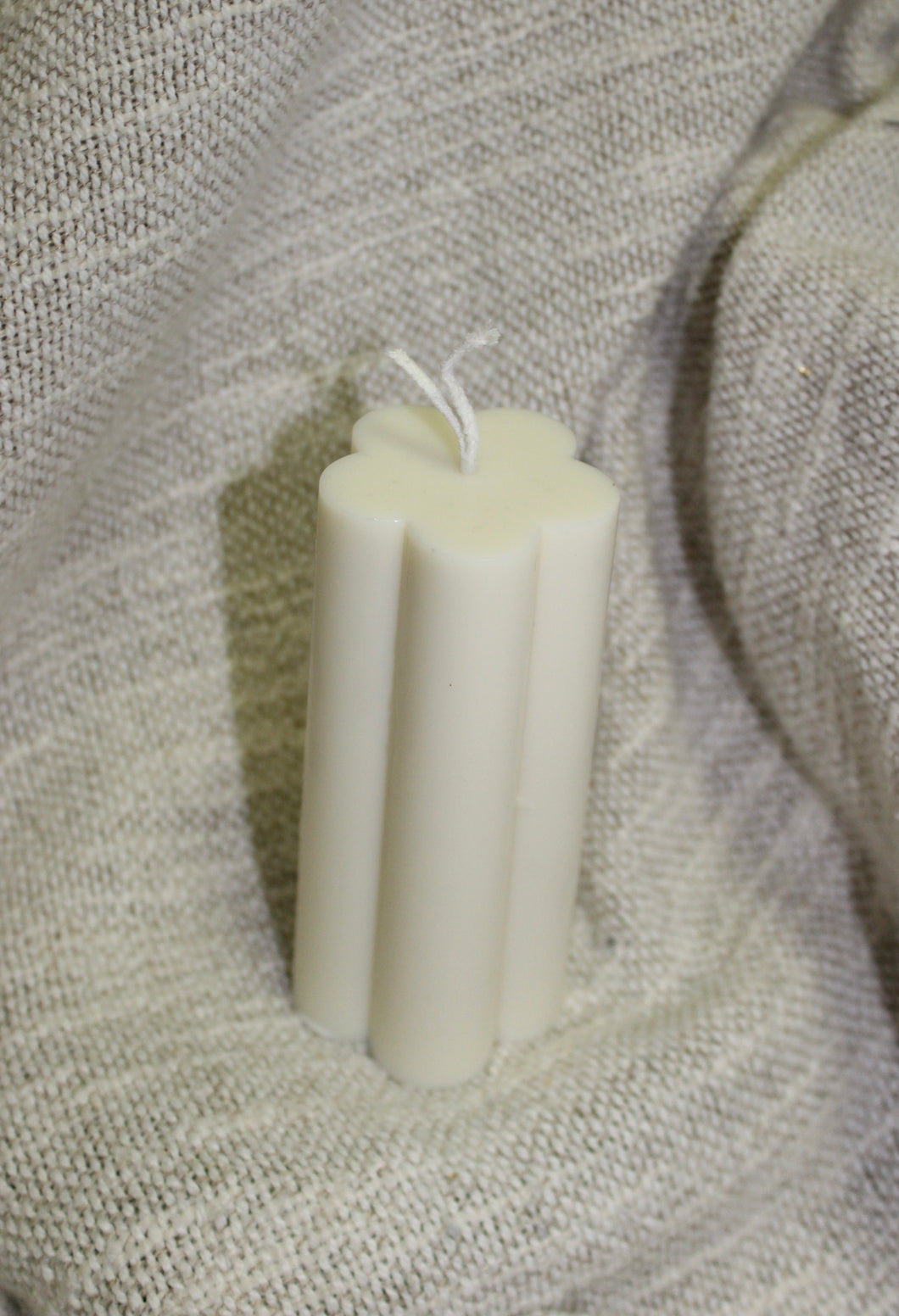 The Daisy Havdalah Candle